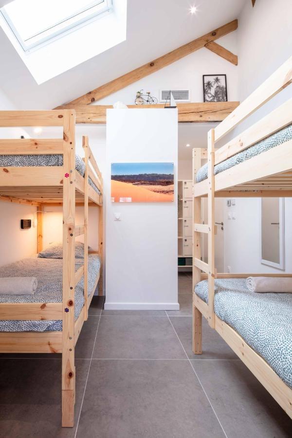 カップブルトン Ted Surf House Bed & Breakfast エクステリア 写真